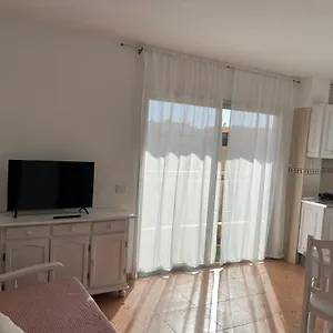 Estudio Algas , Los Abrigos Spain